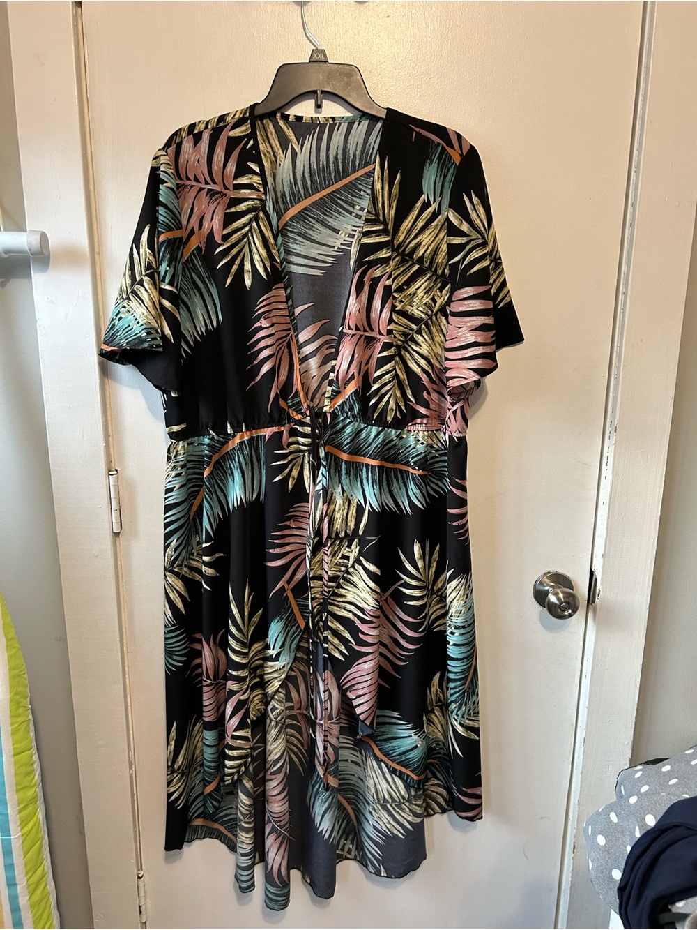 SHEIN Black kimono with Pastel Leaf Print and Gold Accents